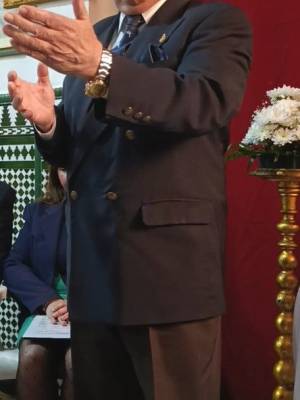 Un pregón cofrade de altura en la Peña Cultural de la Barzola ensalza la memoria colectiva del barrio 