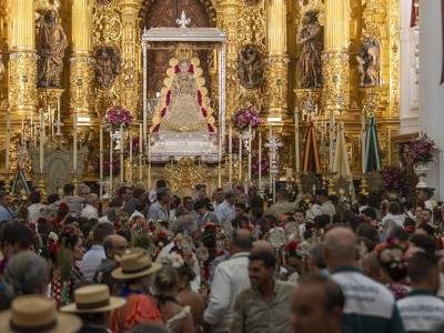 Canal Sur lleva el alma del Rocío a todos los hogares andaluces con una programación especial