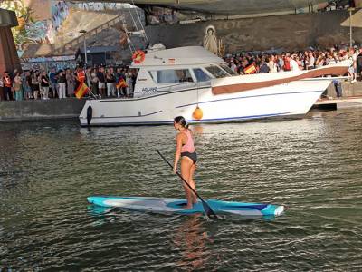 Sevilla honra su tradición marinera con la solemne procesión fluvial de la Virgen del Carmen de Calatrava 