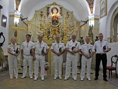 Sevilla honra su tradición marinera con la solemne procesión fluvial de la Virgen del Carmen de Calatrava 