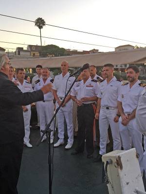 La Comandancia Naval de Sevilla conmemora la festividad de la Virgen del Carmen con una solemne travesía por el Guadalquivir