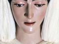 . La Esperanza deAlcalá del Río luce de blanco durante el tiempo estival, fiel a su secular tradición devocional 