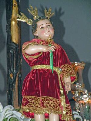 La Hermandad  de la Vera-cruz de Alcalá del  Río,acomete la conservación y restauración del Niño Jesús y Santa María Magdalena y confía la intervención a Manuel Mazuecos García