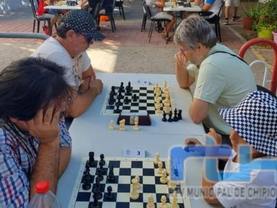 Andrés Gámez se impone en el torneo de ajedrez Al Fresquito disputado ayer con 37 participantes