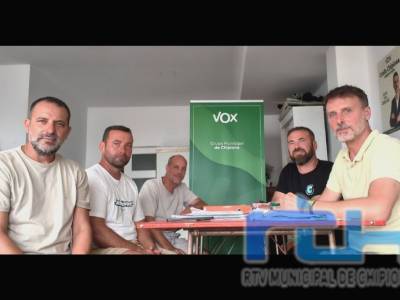 VOX Chipiona reclama mejoras en la piscina municipal tras reunirse con sus trabajadores