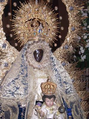     LA VIRGEN DE REGLA ILUMINA LA HISTORIA DE  CHIPIONA