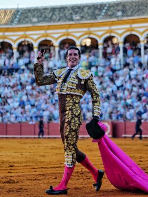 Talavante pasea la única oreja en la segunda tarde de San Miguel
