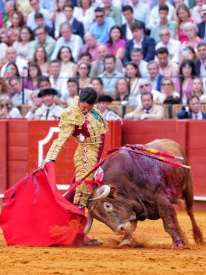 Morante, Luque y Borja Jiménez, sin opciones ante una descastada corrida de Garcigrande