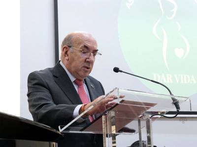  Del compromiso médico al compromiso social,la nueva iniciativa impulsada por el Dr. Ángel Moliní 