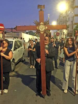 Nuestra Señora del Desconsuelo recorre el barrio de los Principe y el Polígono Norte en una jornada de fervor y devoción mariana