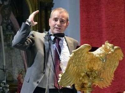«Sevilla devota de Frascuelo y de María», la obra que descubre la historia de devoción compartida entre la Semana Santa y los Toros