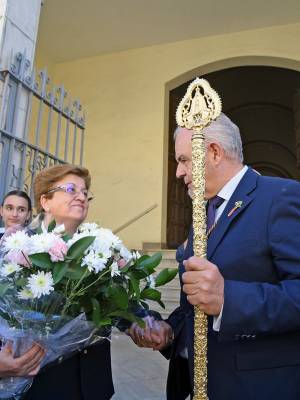 La Hermandad de la Virgen de la Sierra recorre las calles de Sevilla en su tradicional procesión de octubre