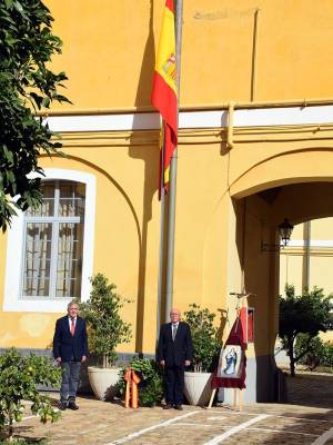  Sevilla rinde homenaje a los veteranos del Regimiento de Infantería Soria 9 en Sevilla 