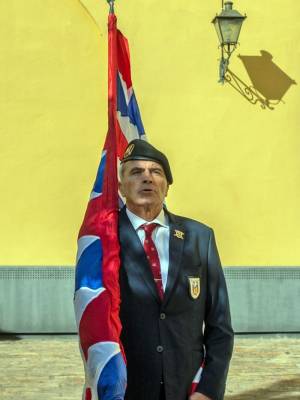  Sevilla rinde homenaje a los veteranos del Regimiento de Infantería Soria 9 en Sevilla 